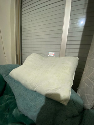Memory foam pillow new, unused