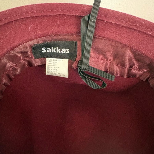 Bordeaux hat like new