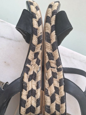 Nine West sandals used, black suede, size 38
