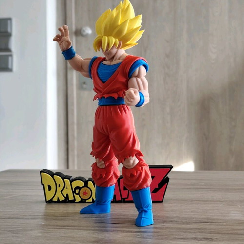 Collectible Goku Super Saiyan 3D Print Figure with Custom Base new