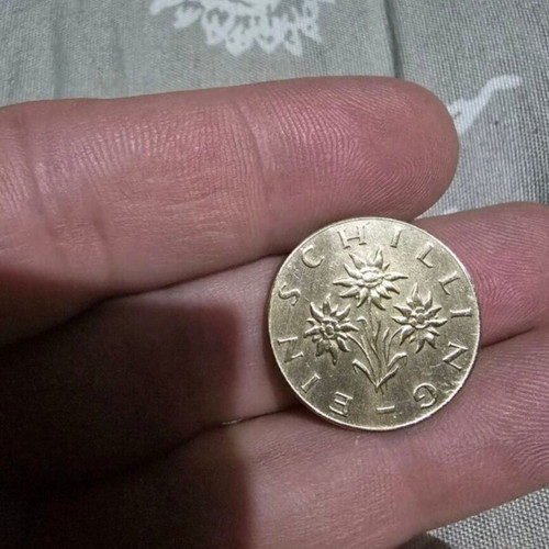 Austrian 1 Schilling Coin 1963 like new, vintage collectible