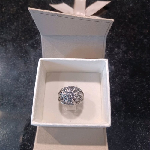 Silver 925 vintage carved ring like new