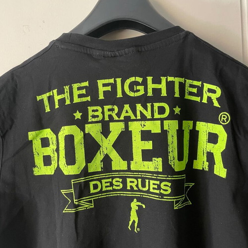Boxeur the Rues T-shirt small, like new, black with green print