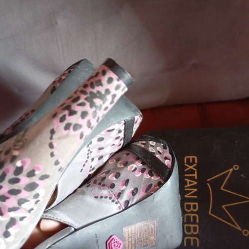 Fornarina leather sandals size 38 like new, multicolor