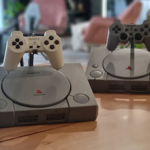 Original PS1 Stand with Controller made to order