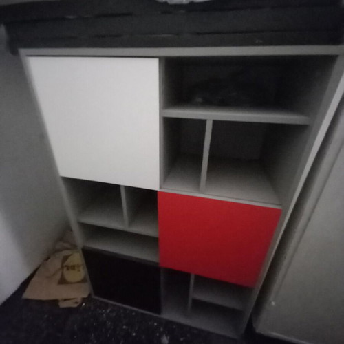 Bookcase like new, dimensions 127cm height, 40cm width, 83cm length