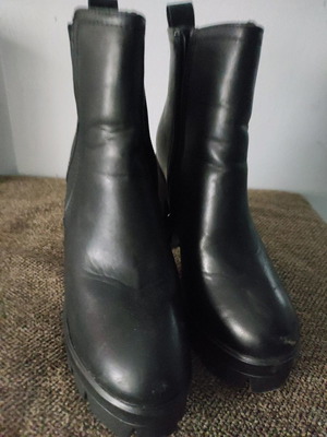 Ankle boots size 39 used, black unworn