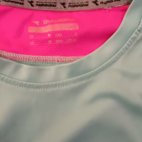 Diadora women's athletic shirt size S like new