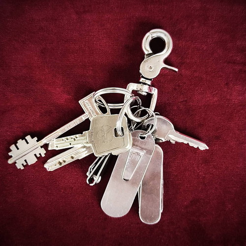 Lobster claw safety keychain new, silver