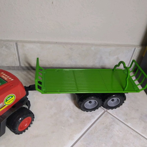 Harvester toy used with trailer
