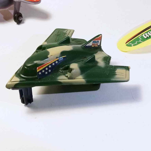 Airplanes used, plastic toy set