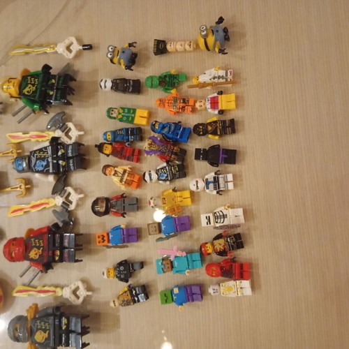 Minifigures like new, all together