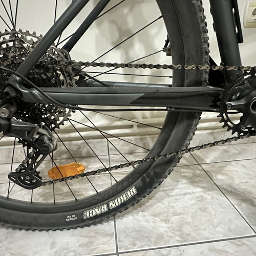 Mountain bike like new