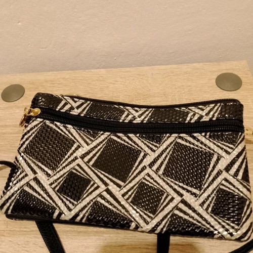 Evening shoulder bag like new, black and silver