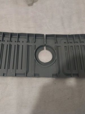 Water faucet accessory like new, plastic holder for sponge and soap
