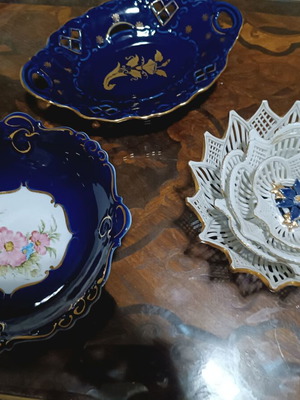 Platters like new, decorative and functional