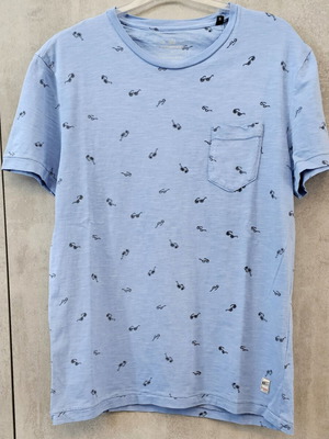 Edward Jeans men's T-shirt medium light blue with sunglasses print like new