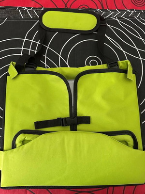 Ultimate Speed A3 Painting Bag like new, green with shoulder strap