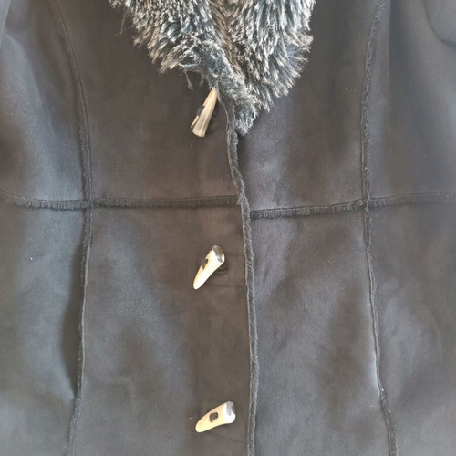 Suede large black coat like new