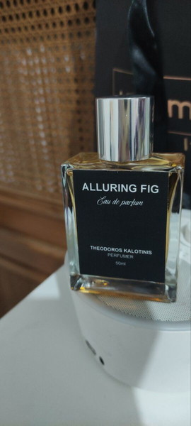 ALLURING FIG - THEODOROS KALOTINIS