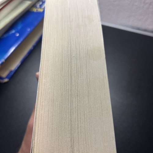 House of Earth and Blood Sarah J. Maas like new