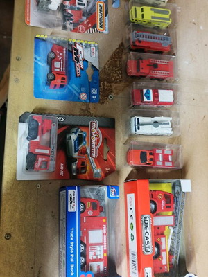 Πυροσβεστικά οχήματα πακέτο 13 τεμαχίων