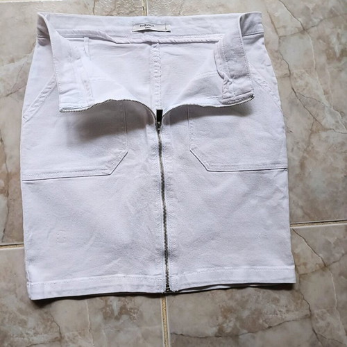 Piazza Italia skirt new, white, elastic, size L