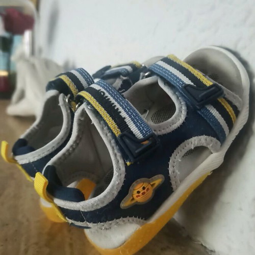 Primigi sandals size 23 used with lights and planets