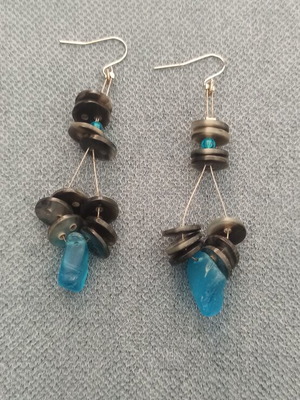 Earrings new, blue