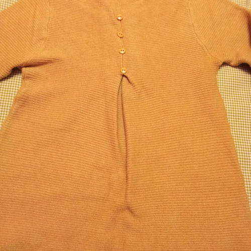 Yellow medium pullover like new