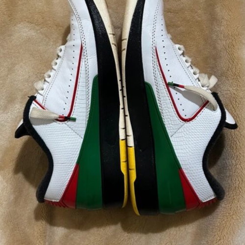 Jordan athletic shoes like new, size 45, black and green
