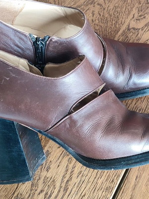 Dominici shoes brown like new with thick heel