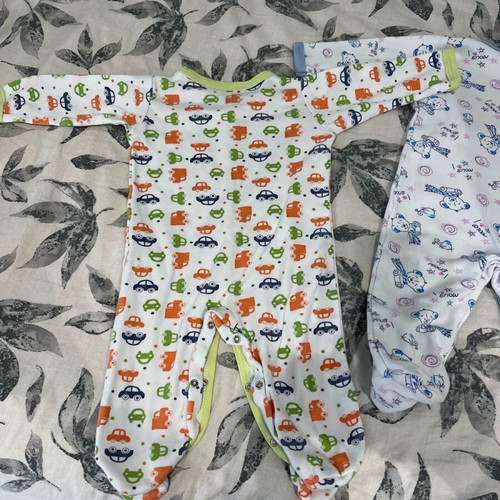 Cotton baby rompers 2-5 months like new, 100% cotton