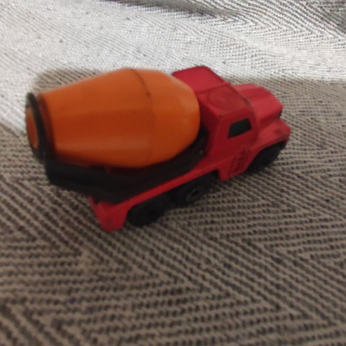 Matchbox Superfast Cement Truck toy used