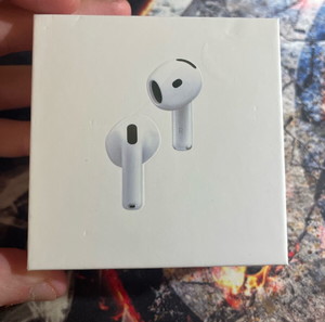 Apple AirPods 4