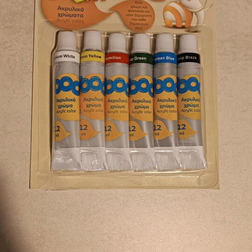 Tempera paints sealed in original packaging