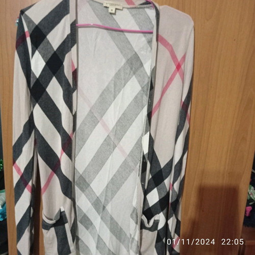 Burberry spring cardigan like new, beige and red, size M