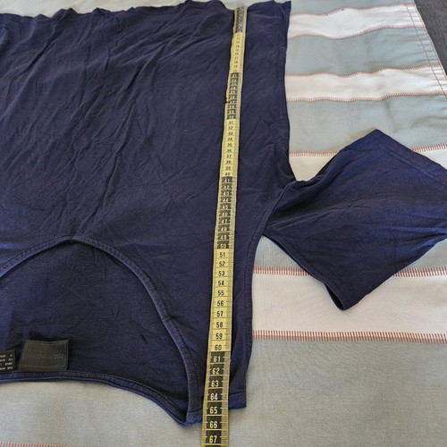 T-shirt with shoulder cut-outs like new, size L, blue