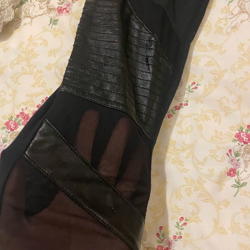 Hollister leggings like new with leatherette and mesh, size S