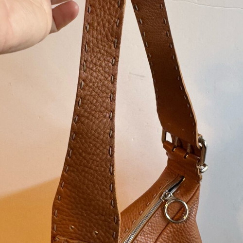 Fendi leather shoulder bag used, brown