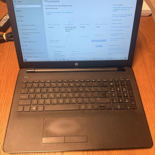 HP 15-r190nv laptop like new, SSD 120GB, Intel Celeron N3060