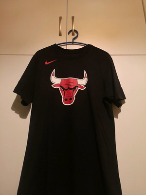 Ανδρικό T-shirt Nike NBA Chicago Bulls Essential