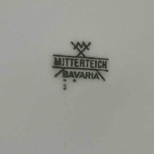Mitterteich Bavaria porcelain serving set like new, 12 deep, 12 main, 12 dessert plates, 5 platters