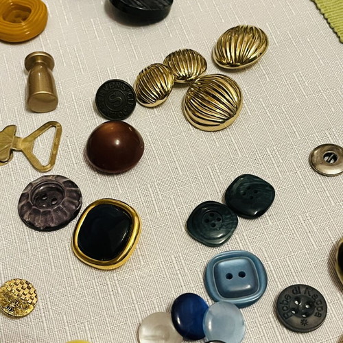 Vintage and antique buttons collection like new with designer pieces