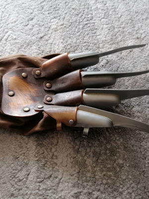 Freddy Krueger Glove 1984 used