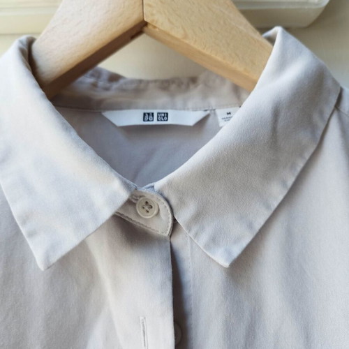 UNIQLO Soft‑Touch Shirt Beige/Off White M Like New