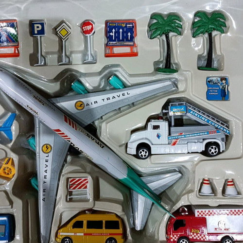 Vintage 90s Airport Play Set new