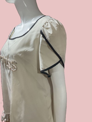 G Shein blouse L used, beige with black trim and embroidered pearls