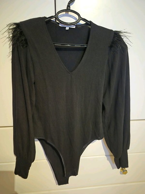 Anna Samouka women's bodysuit like new, black with shoulder pads