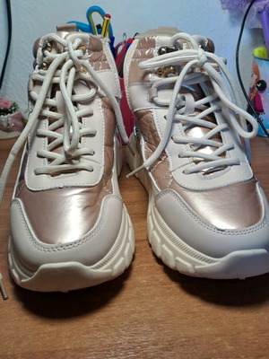 Women's boots like new, size 37